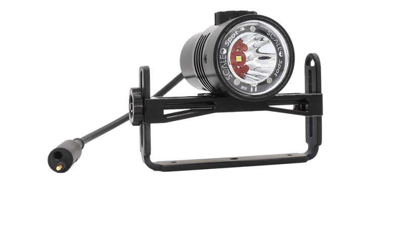 SCALEO spot dive light