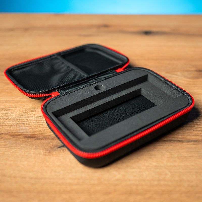Semi-hard zipper case 230×160 - Image 4