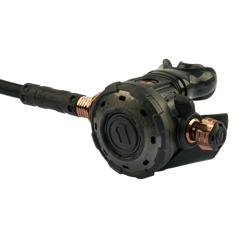 Apeks MTXRC 50YRS Dive Regulator - Image 3